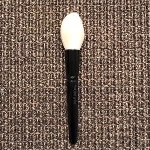 Wayne Goss Holiday brush in White